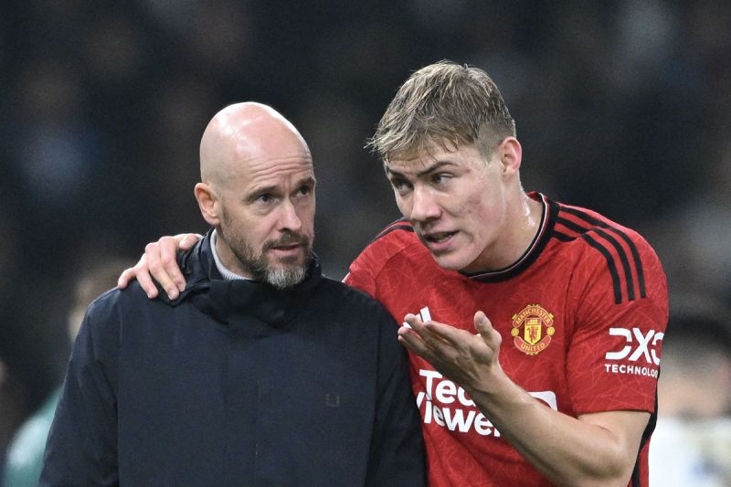 Ten Hag tak pusingkan cedera Hojlund dan Yoro Ten Hag tak pusingkan cedera Hojlund dan Yoro