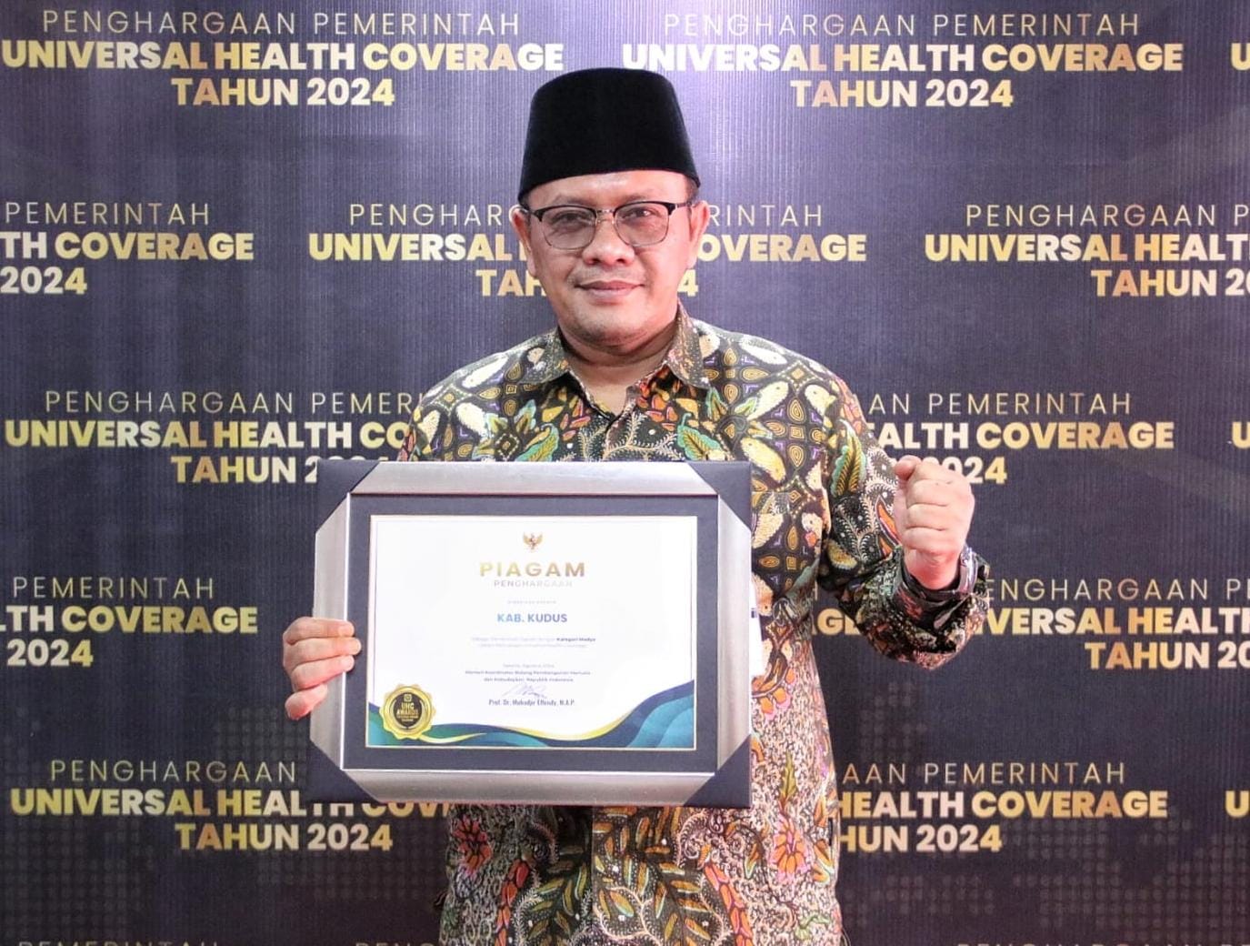 Pemkab Kudus kembali raih penghargaan UHC Awards 2024 Pemkab Kudus kembali raih penghargaan UHC Awards 2024