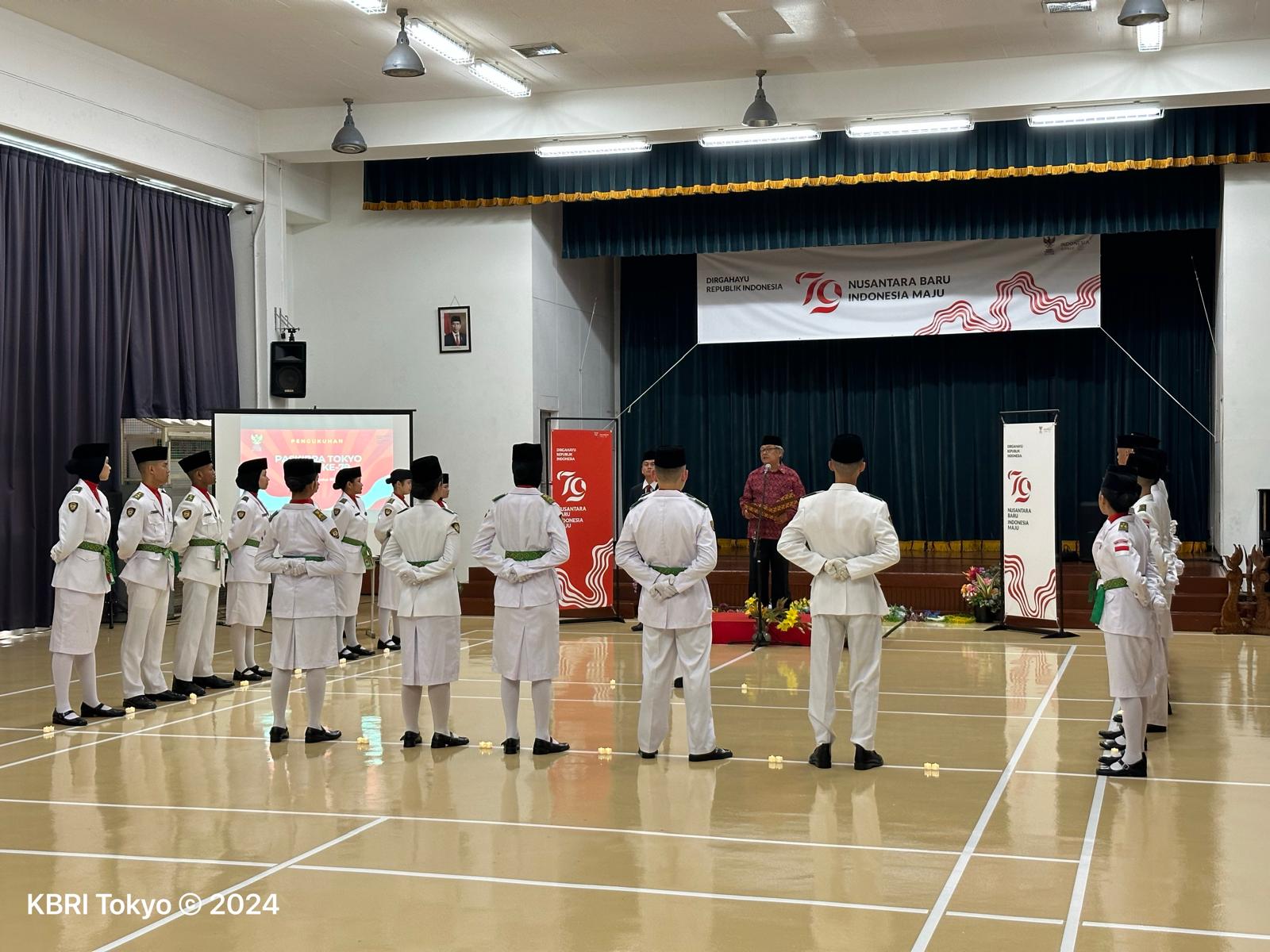 22 anggota Paskibra siap kibarkan Merah Putih pada upacara HUT ke-79 RI di Tokyo 22 anggota Paskibra siap kibarkan Merah Putih pada upacara HUT ke-79 RI di Tokyo