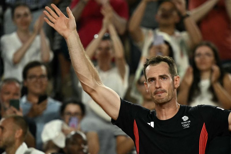 Murray pensiun dari dunia tenis usai kekalahan di Olimpiade Paris Murray pensiun dari dunia tenis usai kekalahan di Olimpiade Paris