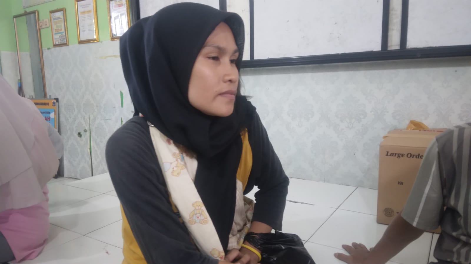 Ibu Desi: Saat kebakaran saya dan anak-anak tengah tertidur Ibu Desi: Saat kebakaran saya dan anak-anak tengah tertidur