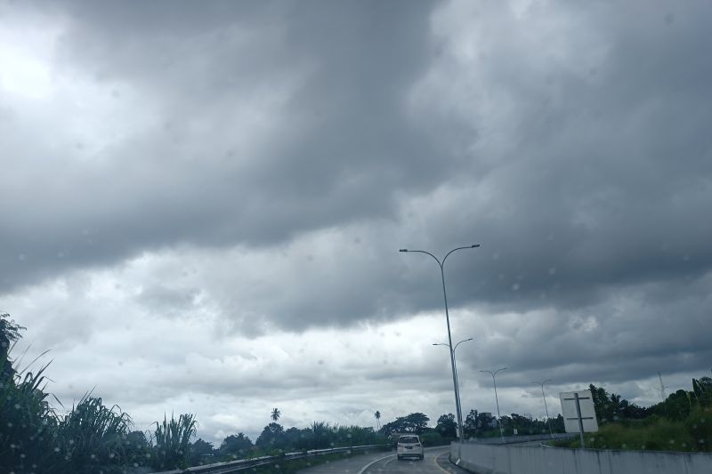 Cuaca di Jakarta diperkirakan cerah dan berawan tebal Cuaca di Jakarta diperkirakan cerah dan berawan tebal