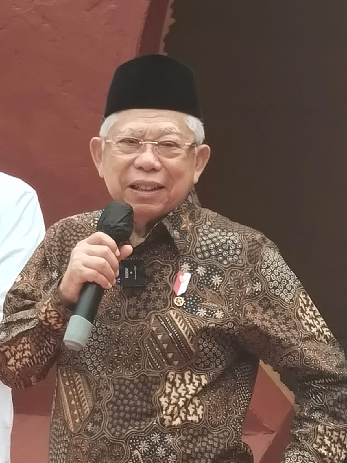 Wapres Maruf Amin tegaskan Menteri Agama tidak boleh asal corat coret terkait aturan pendirian rumah ibadah Wapres Maruf Amin tegaskan Menteri Agama tidak boleh asal corat coret terkait aturan pendirian rumah ibadah