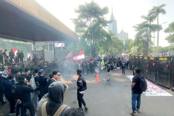 Kepolisian siagakan 1.293 personel di KPU RI Kepolisian siagakan 1.293 personel di KPU RI