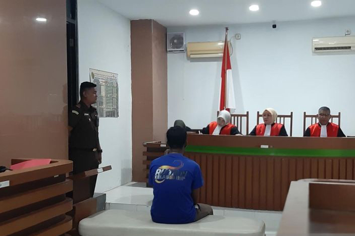 Jaksa tuntut WN Bangladesh satu tahun penjara terkait izin tinggal Jaksa tuntut WN Bangladesh satu tahun penjara terkait izin tinggal