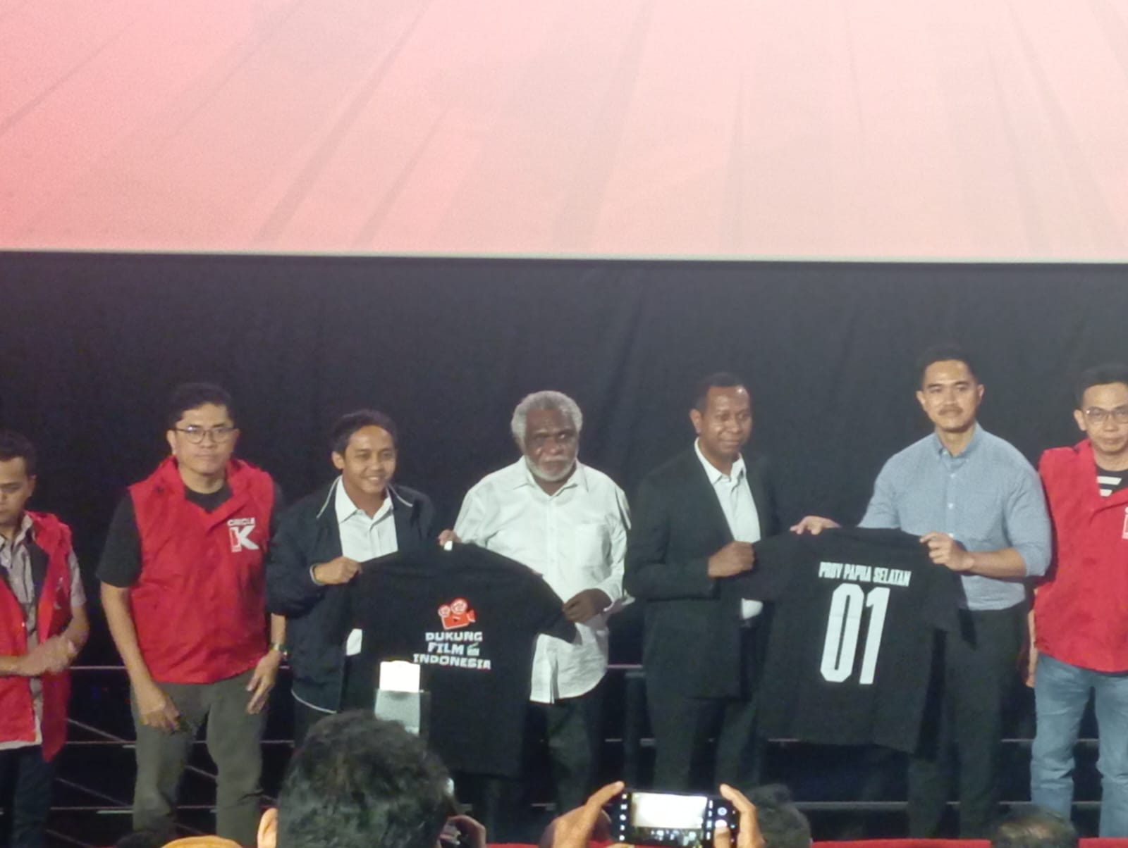 PSI resmi memberika surat rekomendasi kepada 13 bakal calon kepala daerah di Pilkada 2024 PSI resmi memberika surat rekomendasi kepada 13 bakal calon kepala daerah di Pilkada 2024