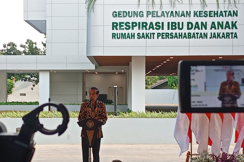 Jokowi nilai akan lebih baik jika Risma mengundurkan diri