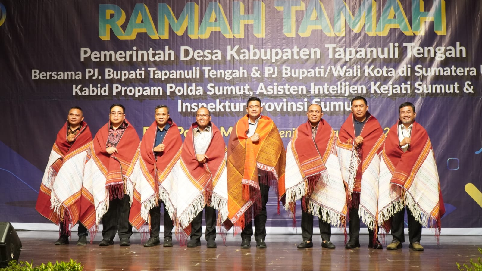 Pj Bupati Langkat bicara Bubur Pedas di hadapan Pemdes Tapanuli Tengah Pj Bupati Langkat bicara Bubur Pedas di hadapan Pemdes Tapanuli Tengah