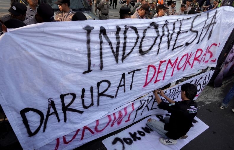 PPI Tiongkok minta DPR taati putusan MK PPI Tiongkok minta DPR taati putusan MK