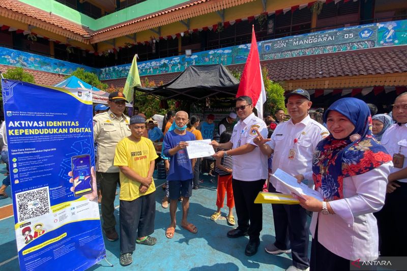 DKI layani penggantian dokumen rusak akibat kebakaran Manggarai DKI layani penggantian dokumen rusak akibat kebakaran Manggarai