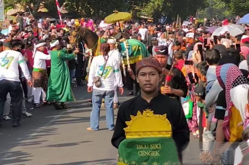 Pemkab Cianjur gelar pawai budaya pada puncak HJC ke-347