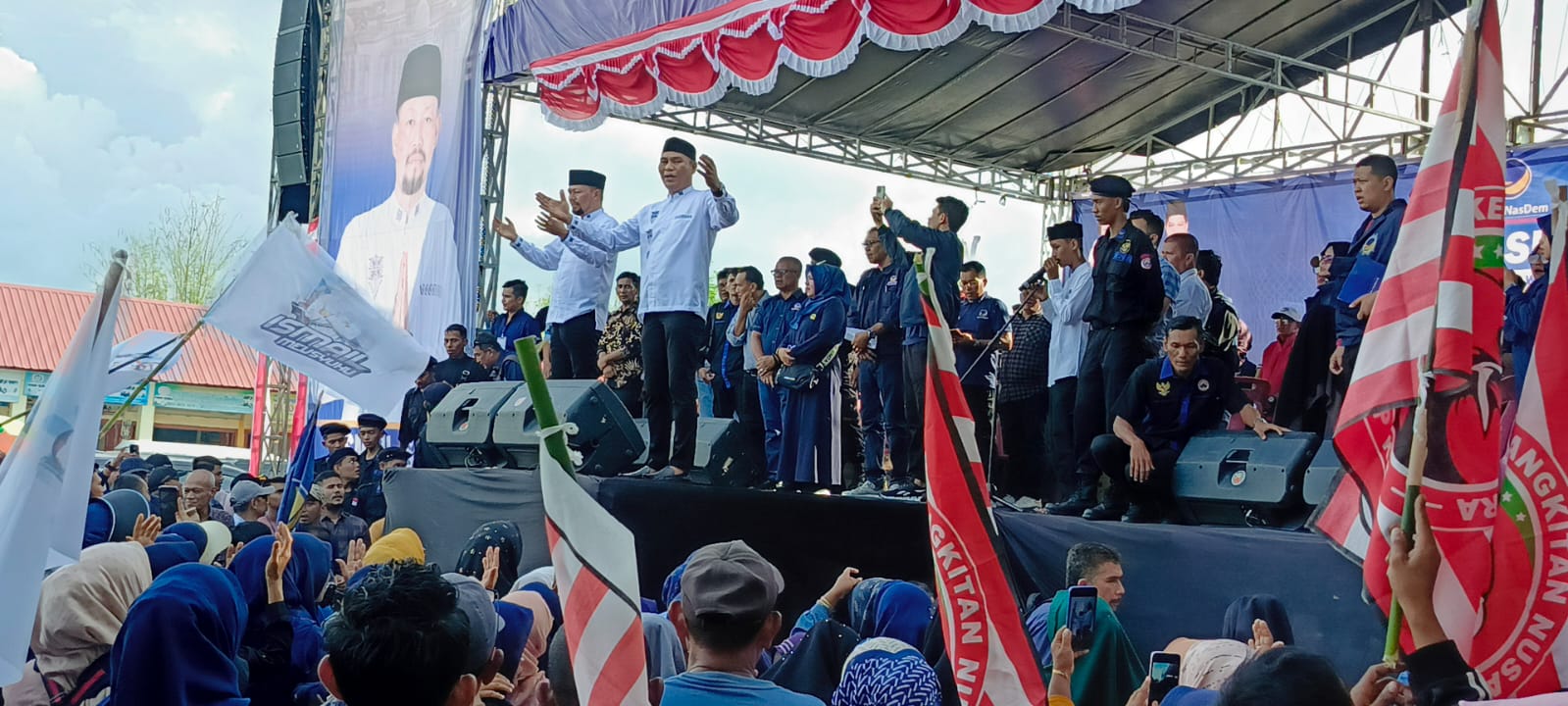 12 parpol non kursi parlemen deklarasikan pasangan IMAM calon wali kota Lhokseumawe 12 parpol non kursi parlemen deklarasikan pasangan IMAM calon wali kota Lhokseumawe