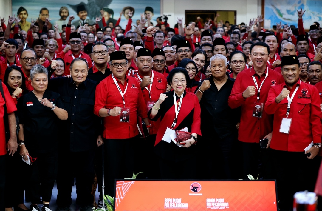 Soal keinginan Megawati bertemu Kapolri, Sekjen PDIP sebut banyak informasi penyalahgunaan hukum Soal keinginan Megawati bertemu Kapolri, Sekjen PDIP sebut banyak informasi penyalahgunaan hukum