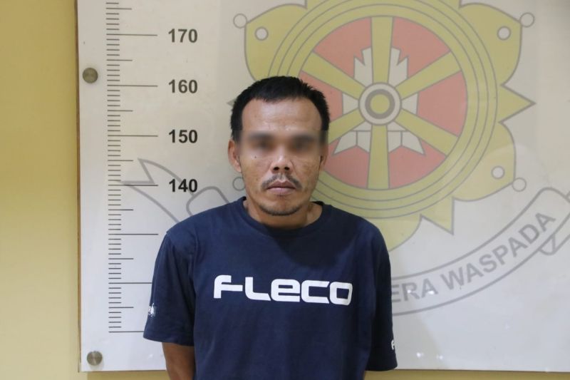Pria yang ditangkap polisi di Tamansari akui telah lima kali mencuri Pria yang ditangkap polisi di Tamansari akui telah lima kali mencuri