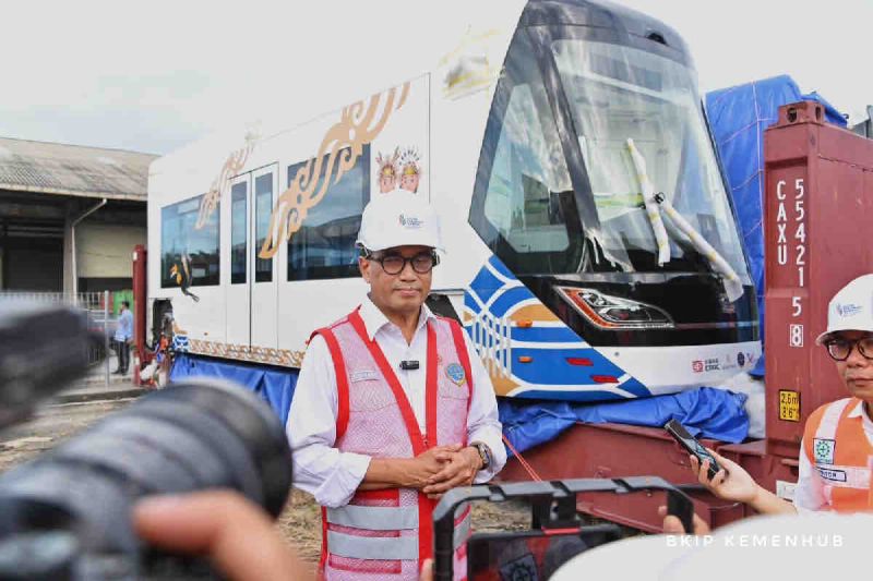 Dirjen Perkeretaapian sebut rangkaian ketiga kereta otonom tiba di IKN Dirjen Perkeretaapian sebut rangkaian ketiga kereta otonom tiba di IKN