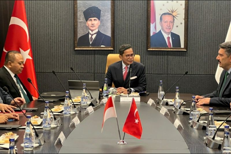 Wamenlu RI dorong kerja sama strategis dalam kunjungan ke Turki Wamenlu RI dorong kerja sama strategis dalam kunjungan ke Turki