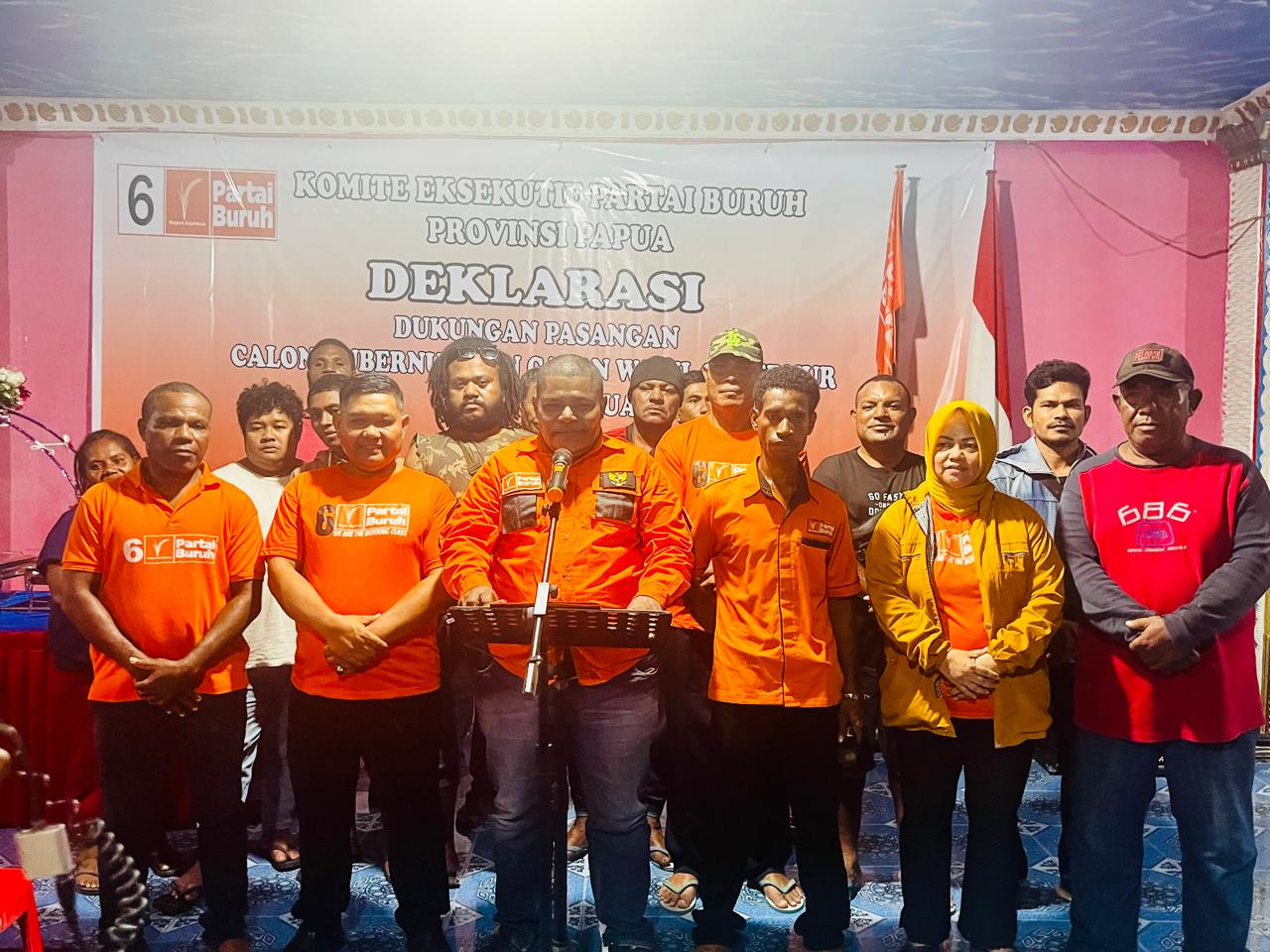 Partai Buruh deklarasi dukung Mathius D Fakiri- Aryoko Rumaropen pada Pilkada Papua Partai Buruh deklarasi dukung Mathius D Fakiri- Aryoko Rumaropen pada Pilkada Papua