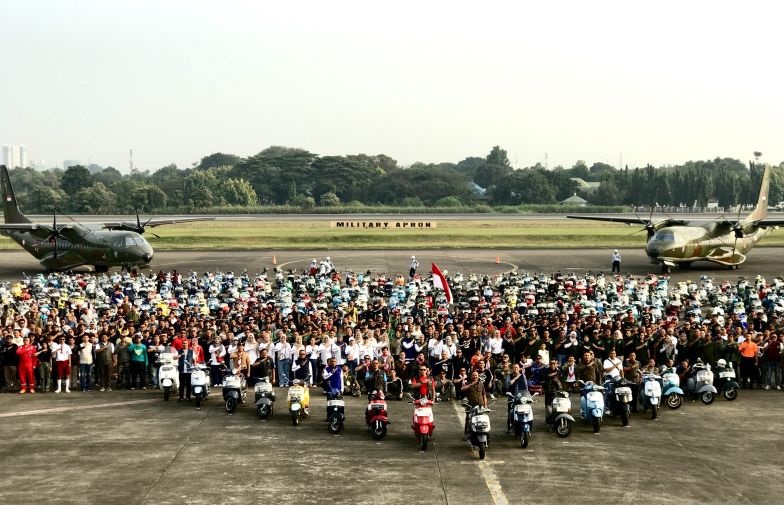 TNI AU lepas perjalanan Yohanes Mustamu naik scooter listrik ke Italia TNI AU lepas perjalanan Yohanes Mustamu naik scooter listrik ke Italia