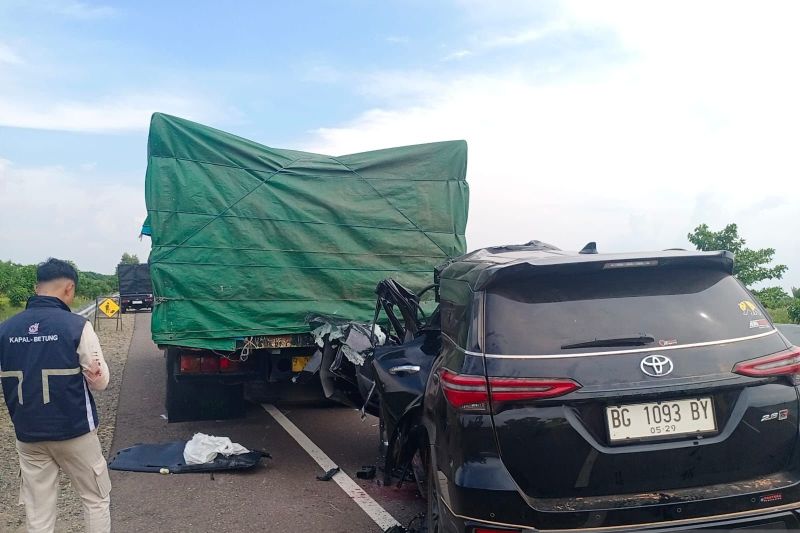 Polisi ungkap penyebab kecelakaan maut di tol Palembang-Kayuagung Polisi ungkap penyebab kecelakaan maut di tol Palembang-Kayuagung