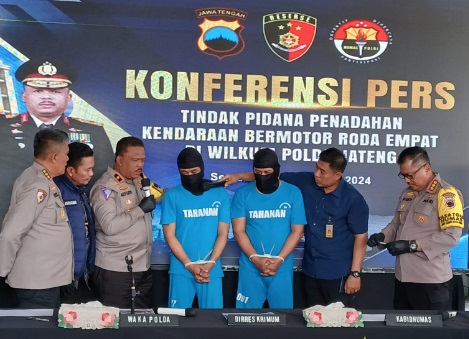 Polda Jateng bongkar sindikat penadah 19 mobil bodong Polda Jateng bongkar sindikat penadah 19 mobil bodong