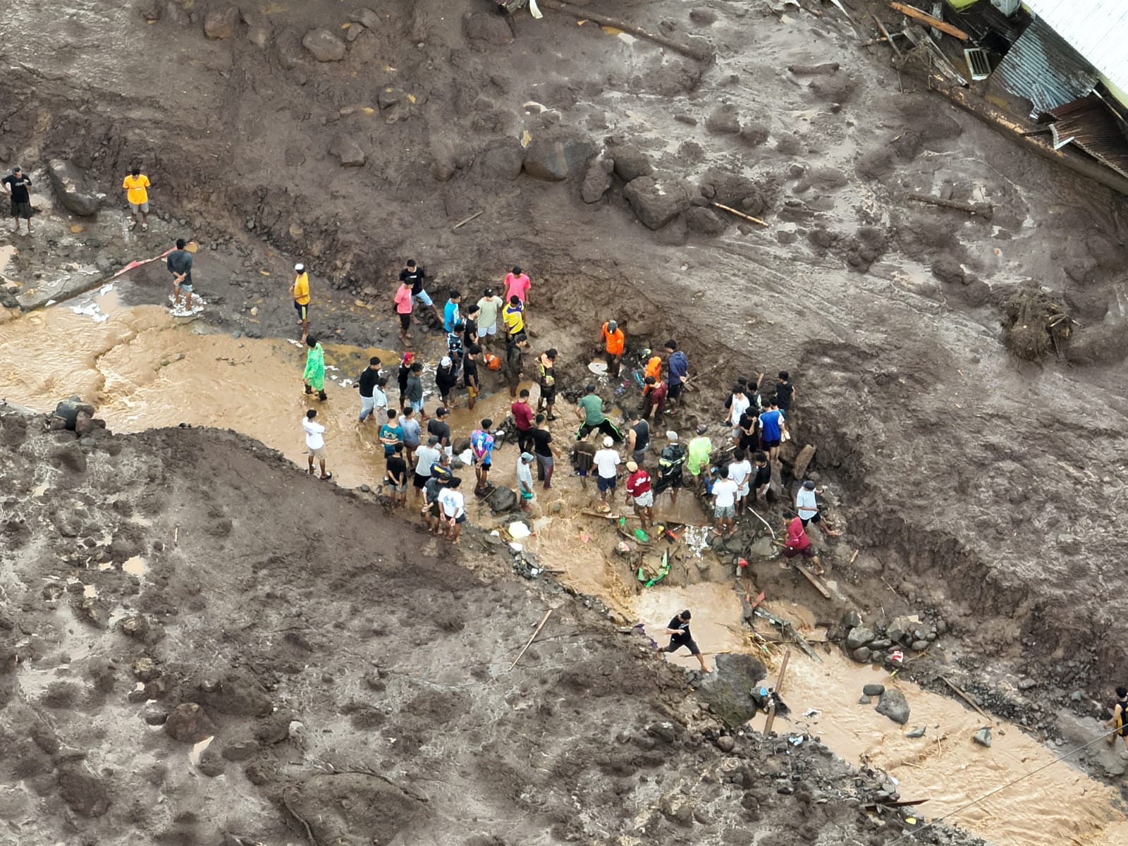 Banjir Bandang Di Kelurahan Rua Ternate, Maluku Utara. Banjir Bandang Di Kelurahan Rua Ternate, Maluku Utara.