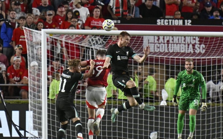 Liverpool hancurkan Manchester United 3-0 pada laga pramusim Liverpool hancurkan Manchester United 3-0 pada laga pramusim