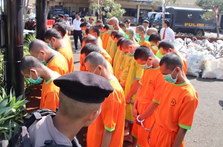 Polres Cianjur tangkap 47 orang pengedar-penyalahguna narkoba Polres Cianjur tangkap 47 orang pengedar-penyalahguna narkoba