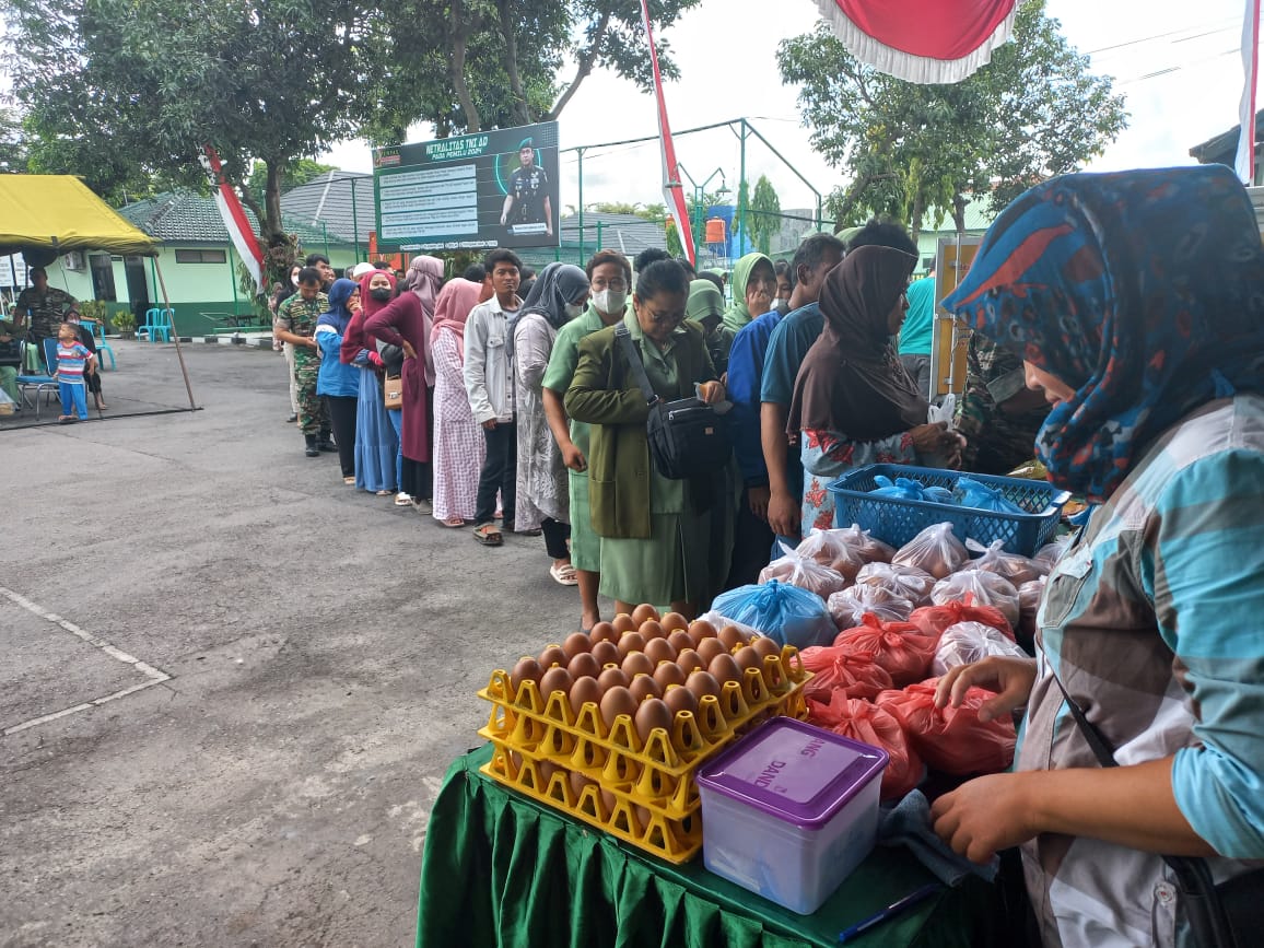 Bantu masyarakat sambut lebaran, Kodim 0724 gelar bazar sembako murah Bantu masyarakat sambut lebaran, Kodim 0724 gelar bazar sembako murah