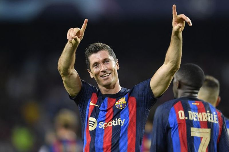 Hatrick Lewandowski bawa Barcelona menang 4-2 lawan Valencia Hatrick Lewandowski bawa Barcelona menang 4-2 lawan Valencia