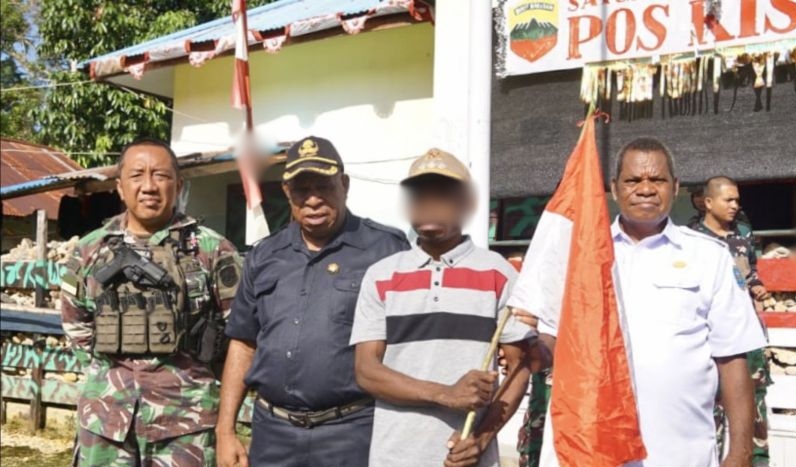 Satu anggota OPM di Maybrat serahkan diri kembali ke NKRI Satu anggota OPM di Maybrat serahkan diri kembali ke NKRI