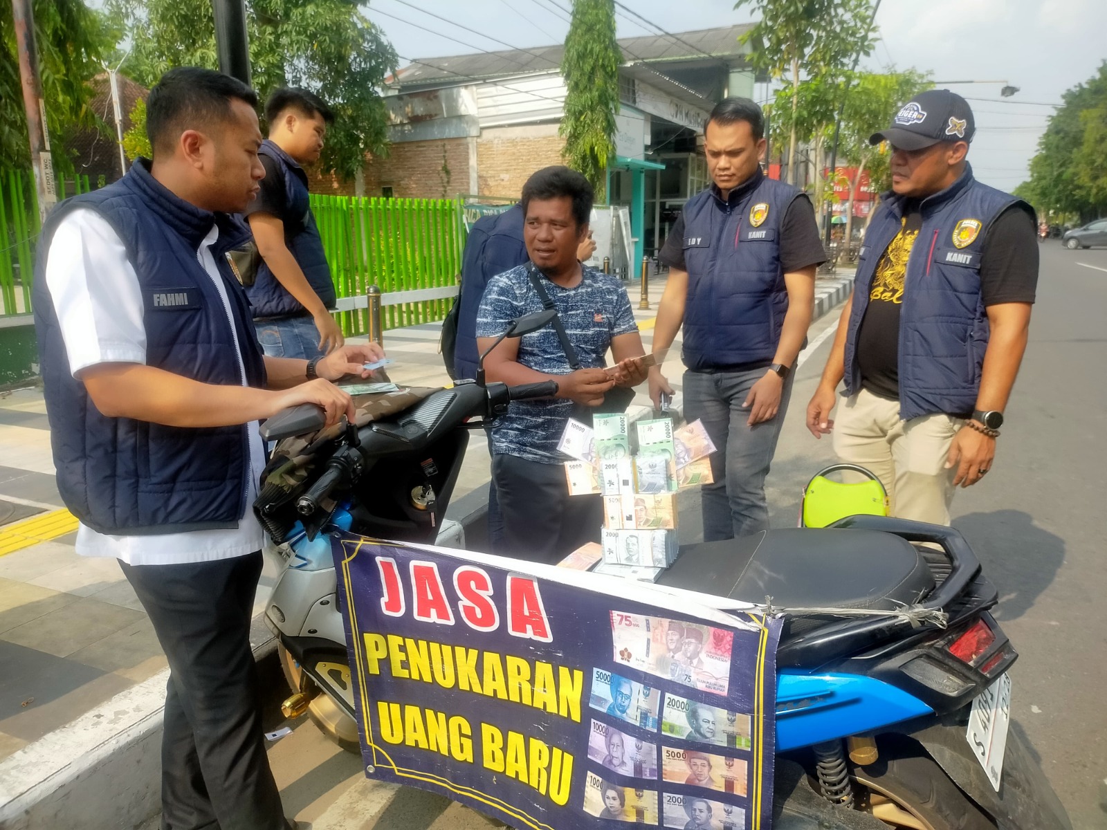 Cegah peredaran upal, jasa tukar uang dirazia Cegah peredaran upal, jasa tukar uang dirazia