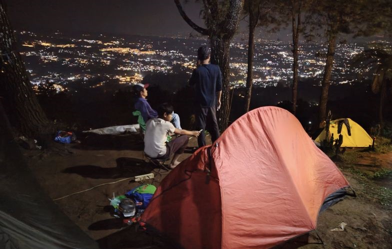 Berkemah di Puncak Bogor jadi pilihan warga habiskan libur Lebaran Berkemah di Puncak Bogor jadi pilihan warga habiskan libur Lebaran