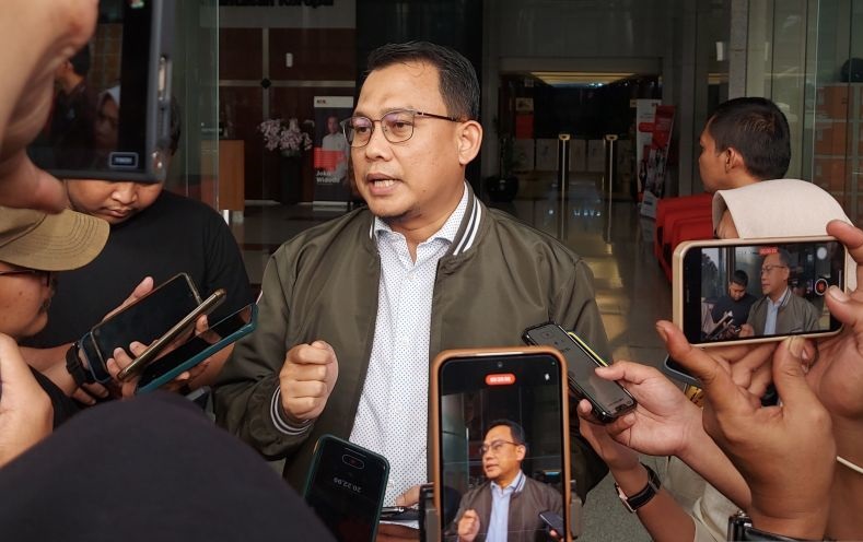 KPK panggil delapan saksi suap pengadaan jalan di Kalimantan Timur KPK panggil delapan saksi suap pengadaan jalan di Kalimantan Timur