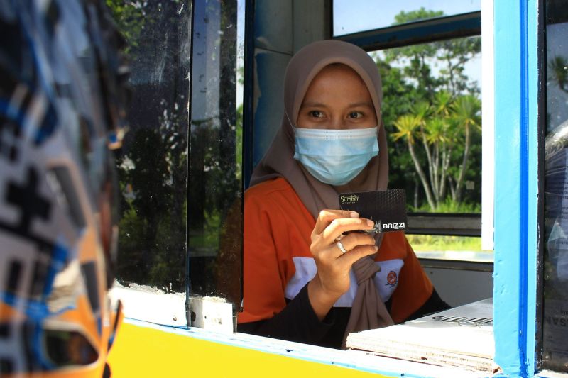 Transaksi BRIZZI naik 15 persen karena efek Ramadhan dan Lebaran Transaksi BRIZZI naik 15 persen karena efek Ramadhan dan Lebaran