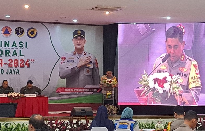 Polda Metro Jaya kerahkan 4.105 personel pada Operasi Ketupat 2024 Polda Metro Jaya kerahkan 4.105 personel pada Operasi Ketupat 2024