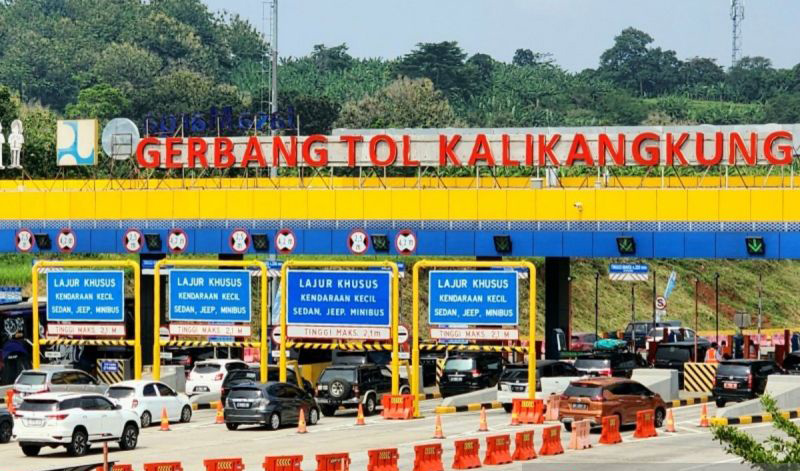 Gerbang Tol Kalikangkung Semarang kembali dinormalkan dua arah Gerbang Tol Kalikangkung Semarang kembali dinormalkan dua arah