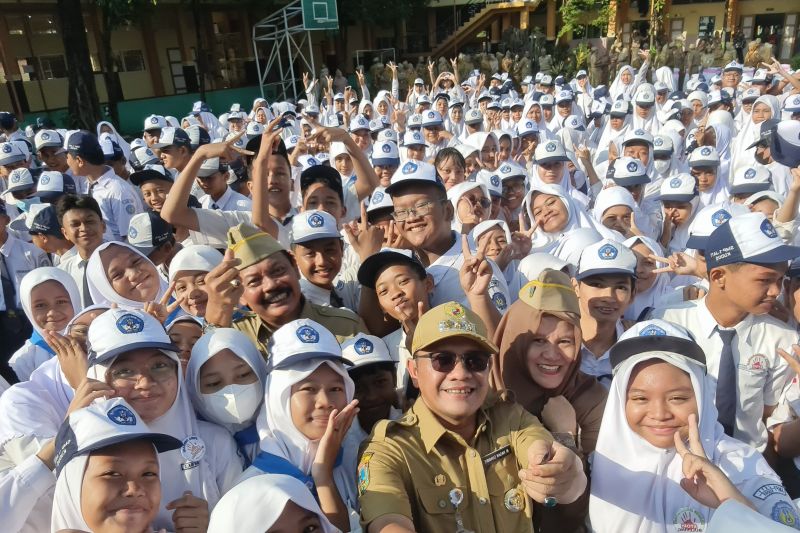 Pemkab Kudus terapkan pakaian adat sebagai seragam sekolah