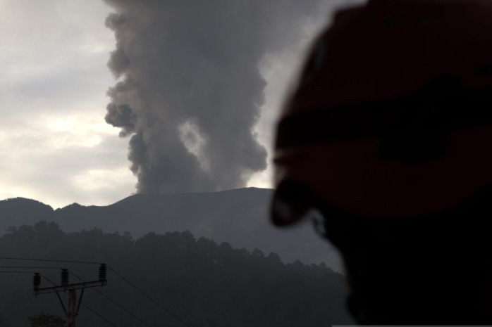 PVMBG siapkan tim pantau Gunung Marapi selama libur Lebaran PVMBG siapkan tim pantau Gunung Marapi selama libur Lebaran