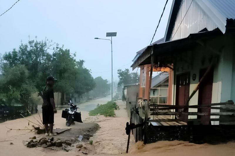 BPBD Sulteng catat tiga kecamatan di Buol terendam banjir BPBD Sulteng catat tiga kecamatan di Buol terendam banjir