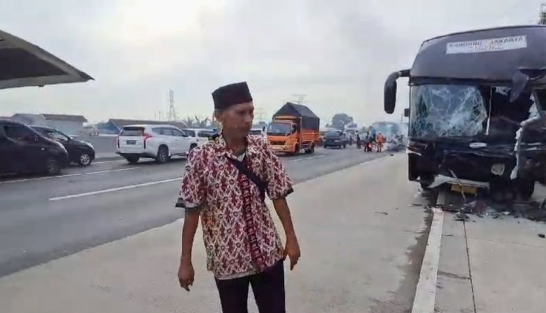 Sopir Primajasa sempat hindari Gran Max di KM 58 Tol Jakarta-Cikampek Sopir Primajasa sempat hindari Gran Max di KM 58 Tol Jakarta-Cikampek