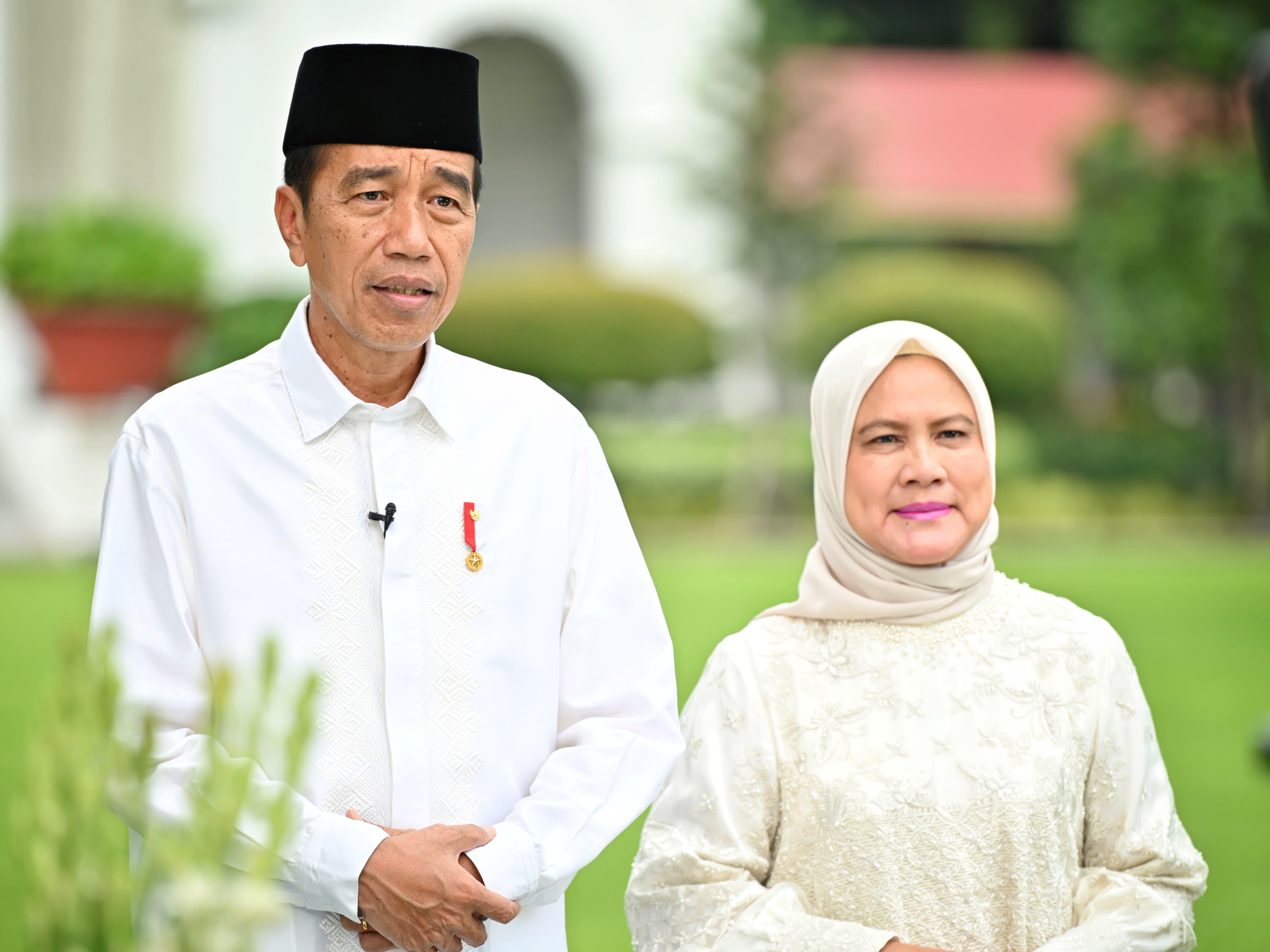 Presiden Jokowi dan Ibu Iriana ucapkan selamat Idulfitri 1445 Hijriah Presiden Jokowi dan Ibu Iriana ucapkan selamat Idulfitri 1445 Hijriah
