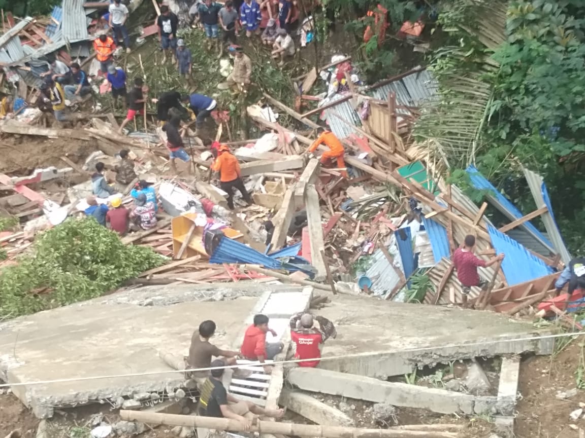 14 orang meninggal akibat tanah longsor di Tana Toraja