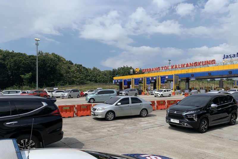 JTT hentikan one way lokal di Tol Semarang-Solo karena lalin normal JTT hentikan one way lokal di Tol Semarang-Solo karena lalin normal
