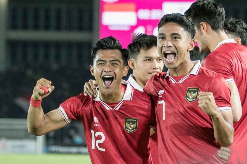 Klasemen akhir Grup A Qatar dan Indonesia lolos ke perempat final