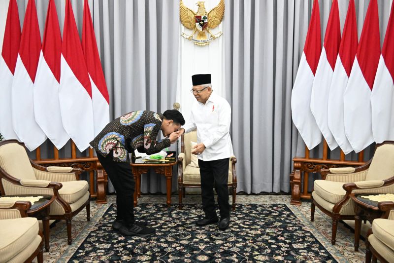 Maruf berbagi pengalaman dengan Gibran soal tugasnya sebagai wapres Maruf berbagi pengalaman dengan Gibran soal tugasnya sebagai wapres