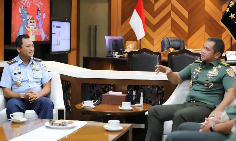 TNI AU tingkatkan sinergitas dengan TNI AD untuk perkuat pertahanan TNI AU tingkatkan sinergitas dengan TNI AD untuk perkuat pertahanan