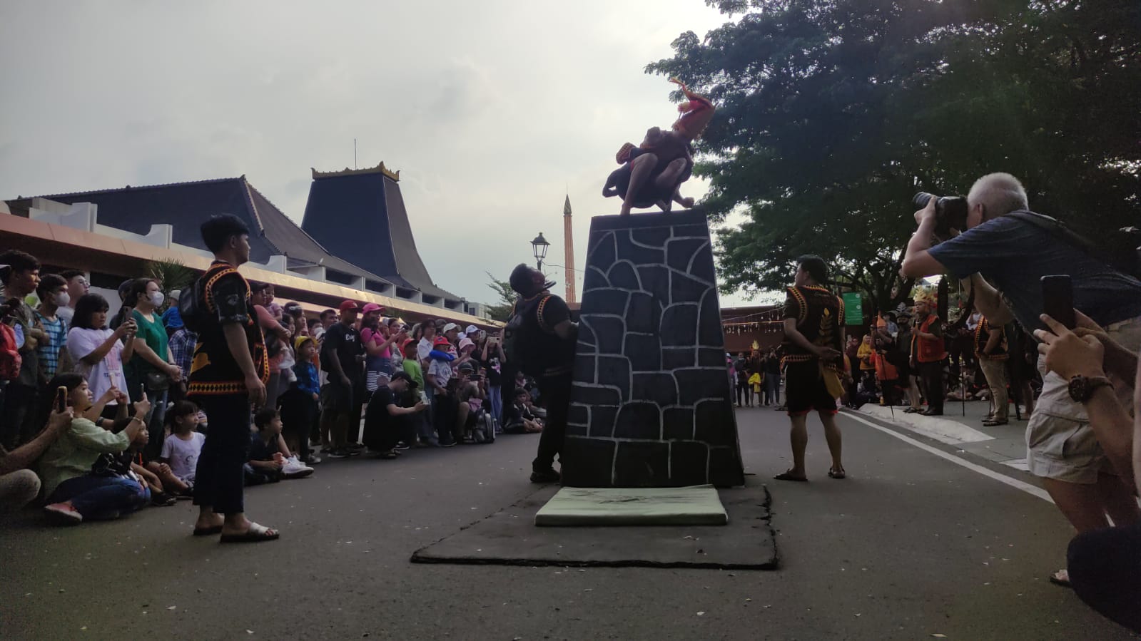 TMII suguhkan Festival Pulang Kampung untuk warga yang tidak mudik TMII suguhkan Festival Pulang Kampung untuk warga yang tidak mudik