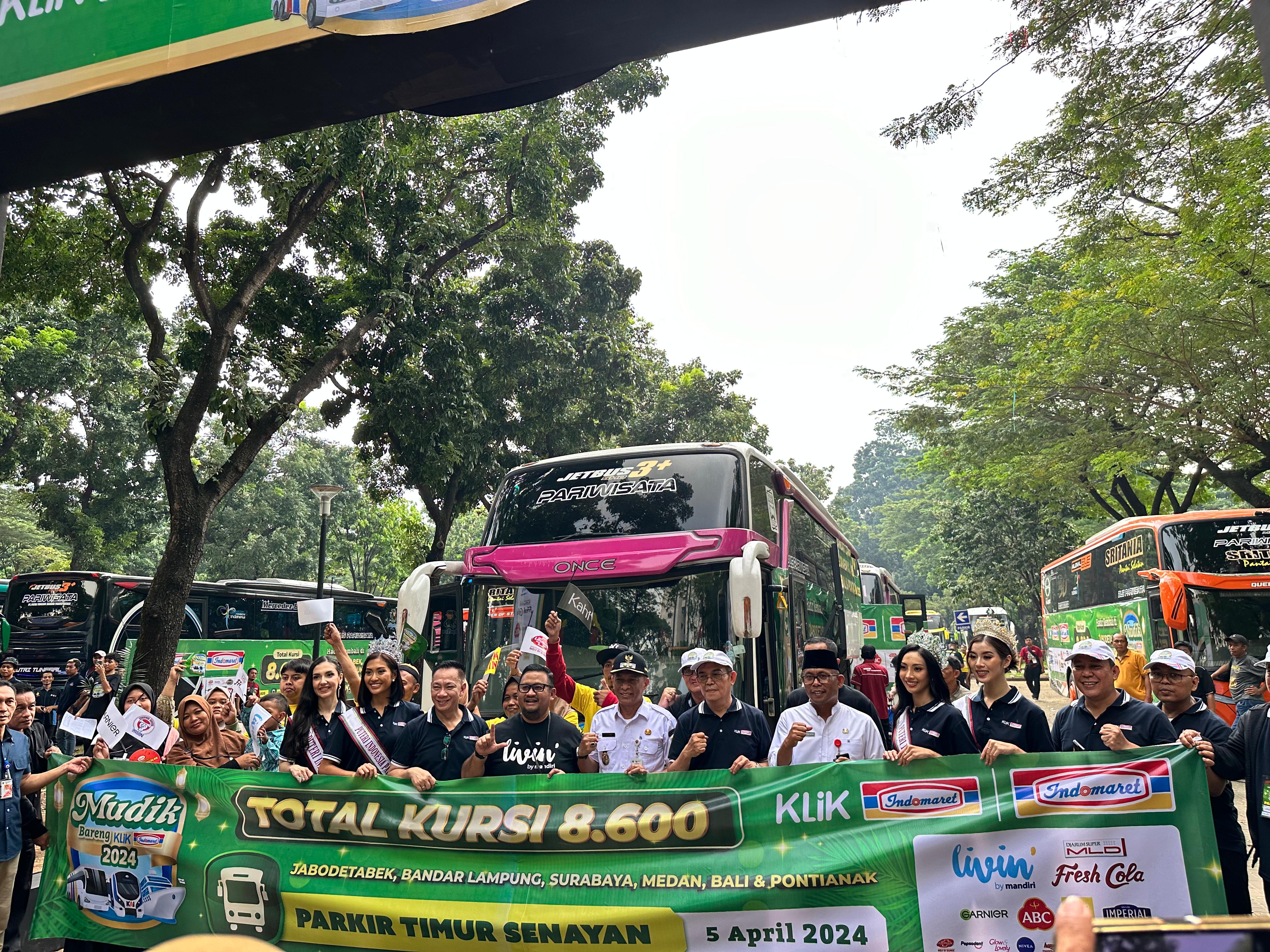 8.600 wajah berbahagia berkat Mudik Bareng Klik Indomaret 2024 8.600 wajah berbahagia berkat Mudik Bareng Klik Indomaret 2024
