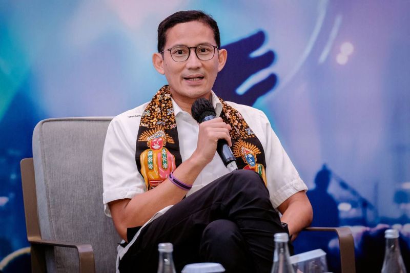 Menparekraf akselerasi aturan jaminan produk halal sektor parekraf Menparekraf akselerasi aturan jaminan produk halal sektor parekraf