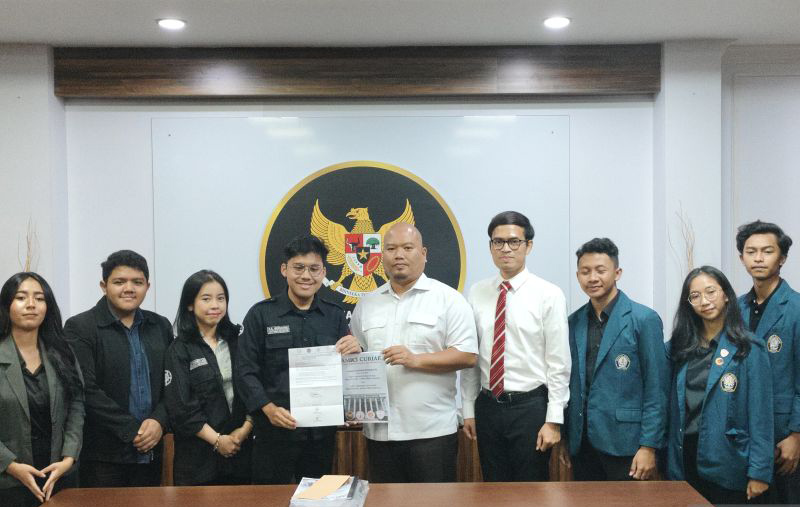 MK terima amicus curiae dari empat BEM fakultas hukum MK terima amicus curiae dari empat BEM fakultas hukum